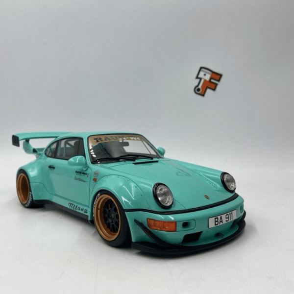 Miniature Porsche 911 993 RWB Vaillant 2022 GT Spirit 1/18 vendue en Suisse