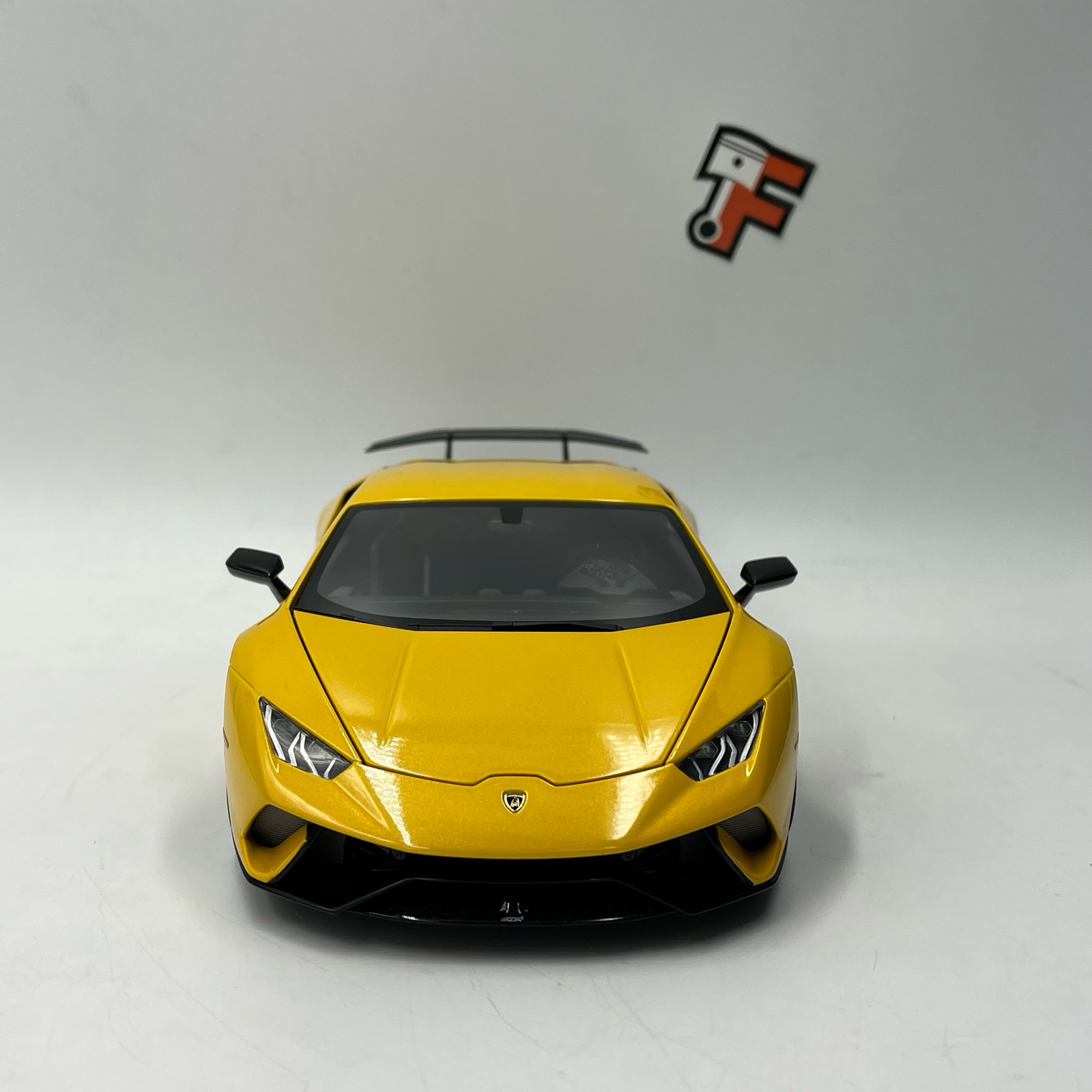 Lamborghini Huracan Performante 2017 (Giallo inti) – Image 2
