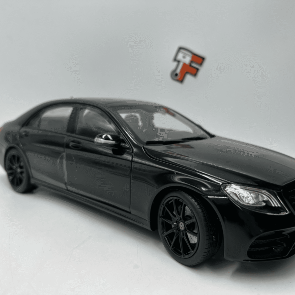 Miniature Mercedes Classe S AMG Line 2018 Black 1/18 vendue en Suisse