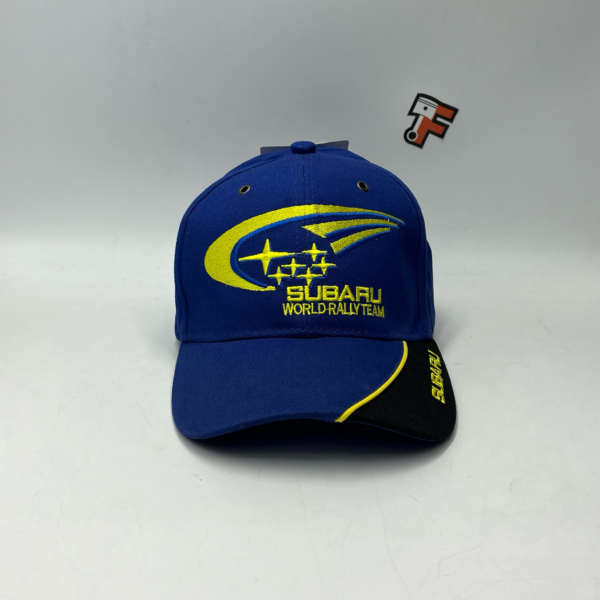 Casquette Subaru bleue vendue en Suisse