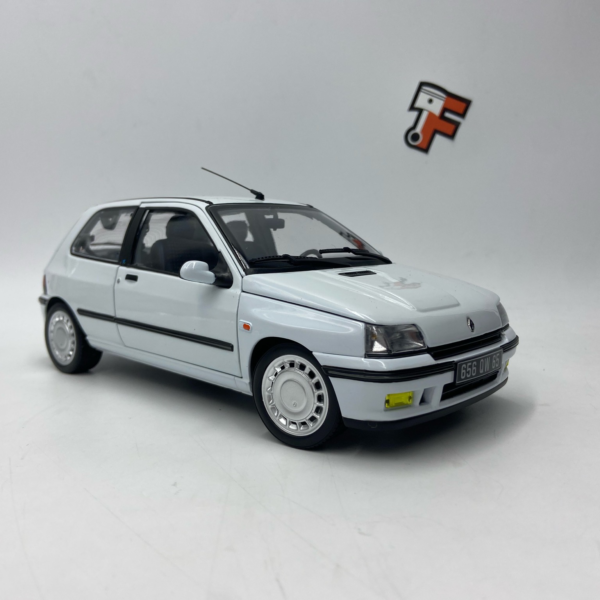 Miniature Renault Clio 16S 1991 1/18 Norev vendue en Suisse