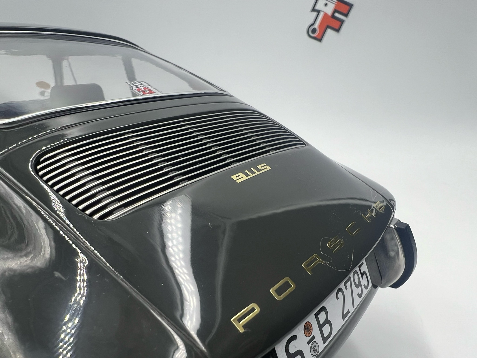 Porsche 911 S 1970 Slate Grey – Image 8