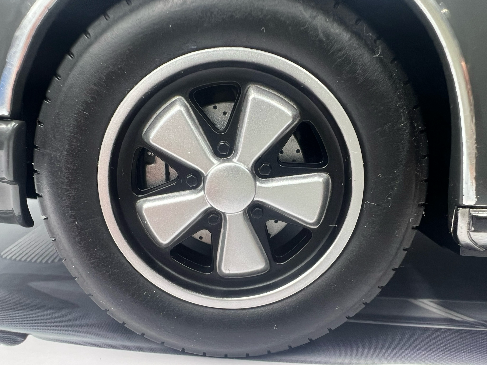 Porsche 911 S 1970 Slate Grey – Image 11