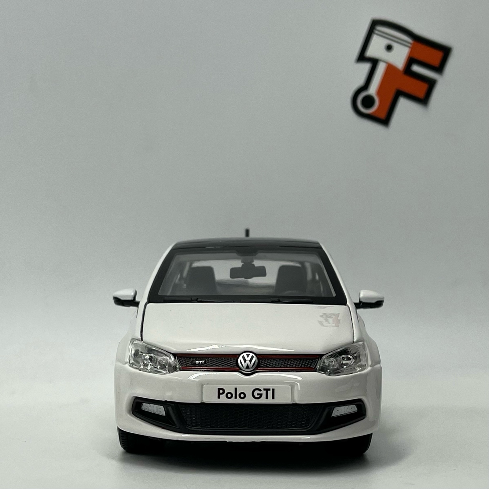 Volkswagen Polo GTI White 2009 – Image 2