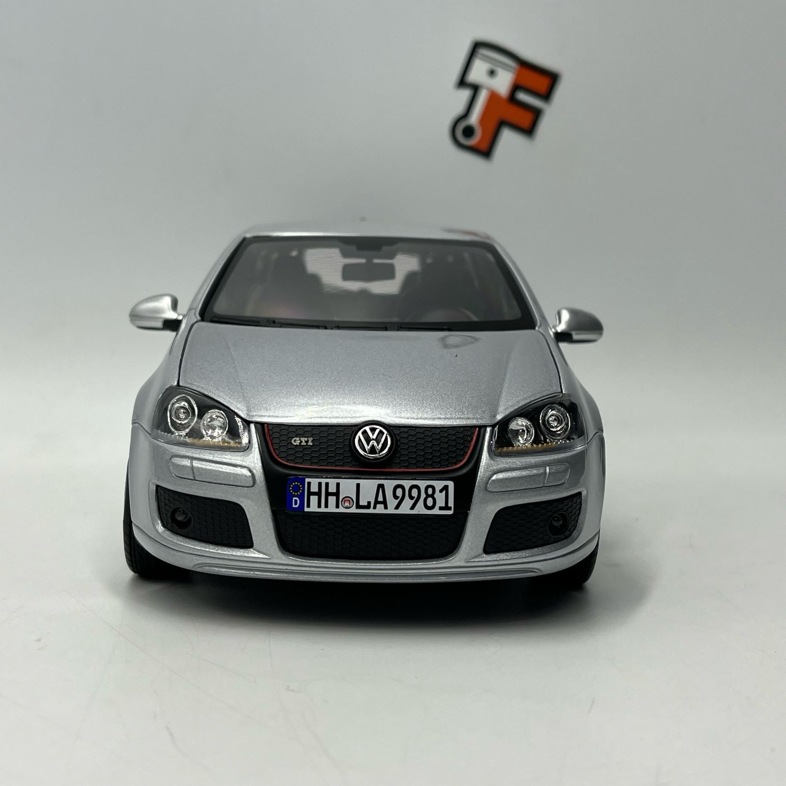 VW Golf V GTI Pirelli Silver 2007 – Image 5
