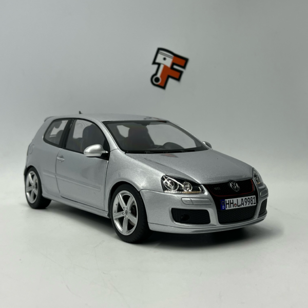 VW Golf V GTI Pirelli Silver 2007