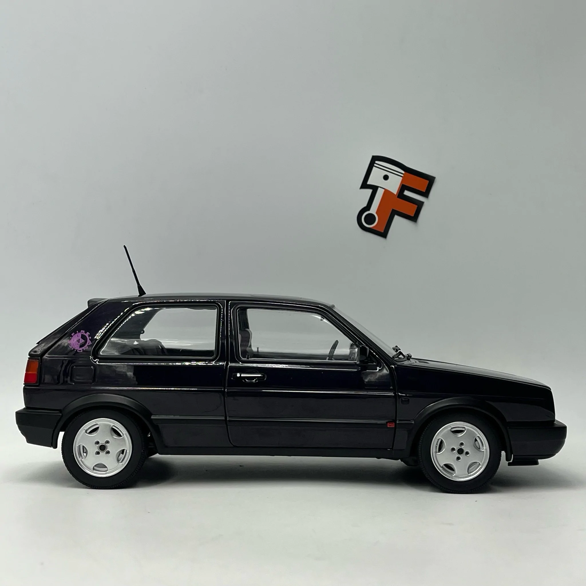 Miniature Volkswagen VW Golf 2 GTI Fire&Ice 1991 vendue en Suisse