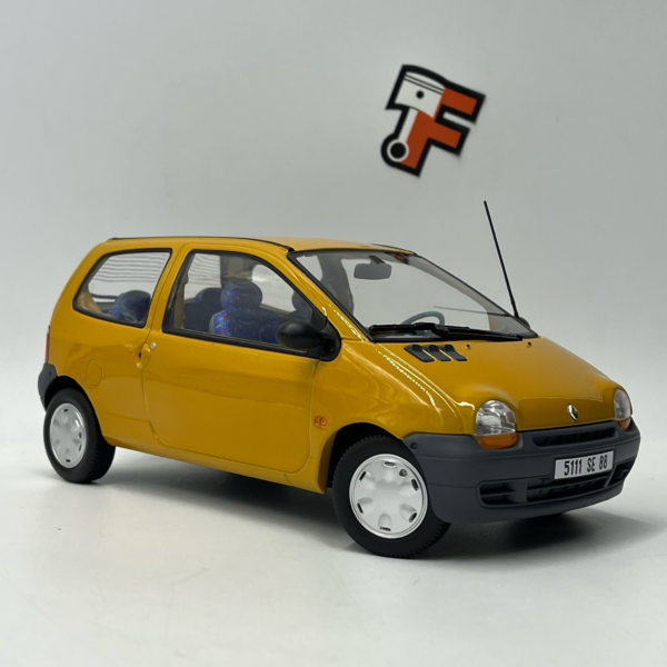 Miniature Renault Twingo Indian Yellow 1993 Norev 1/18 vendue en Suisse