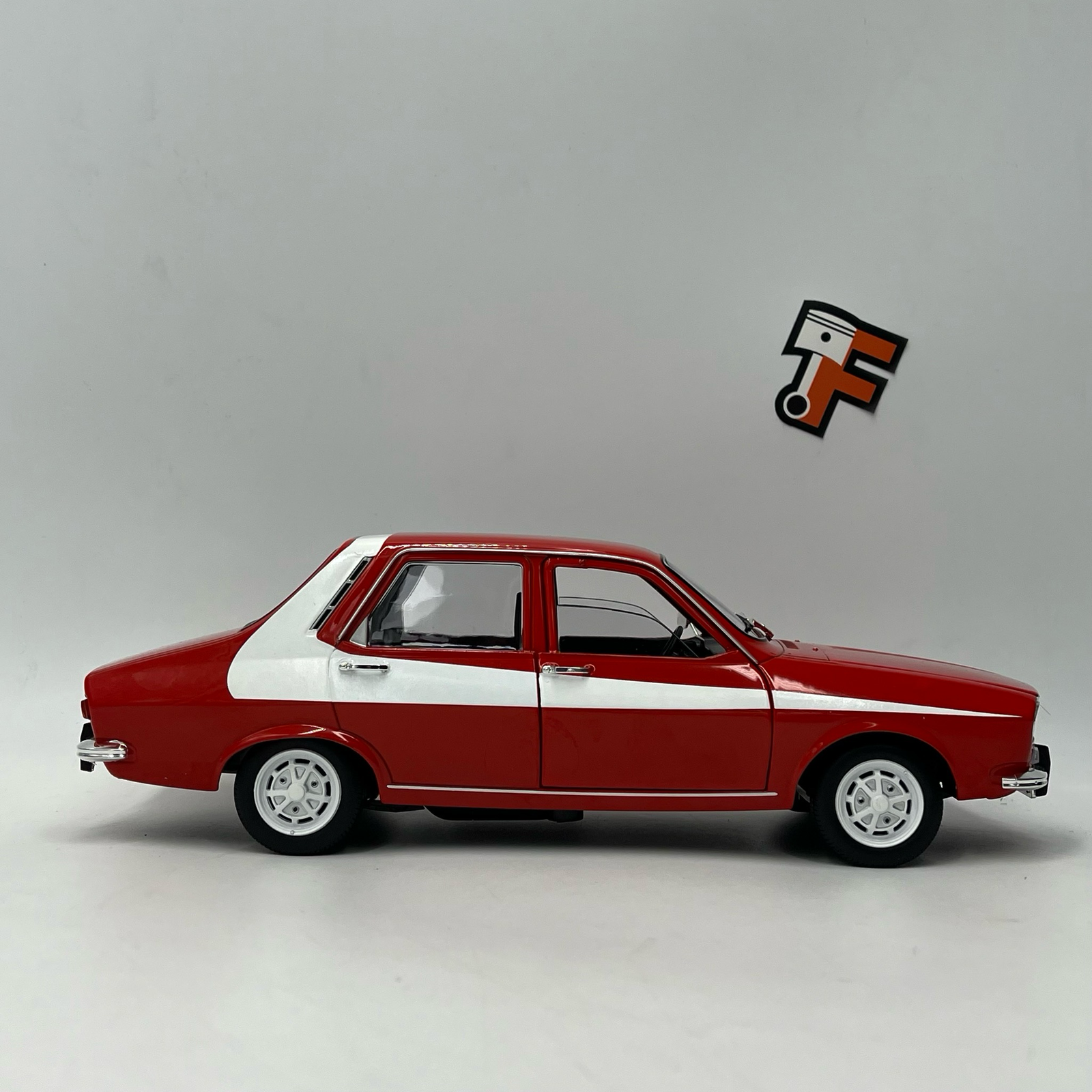 Renault 12 1975 Starsky et Hutch - Rouge Granit – Image 2