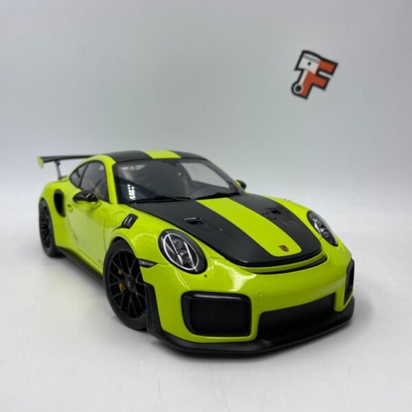 Miniature Porsche 911 GT2 RS Weissach 2017 Acid Green AutoArt 1/18 vendue en Suisse