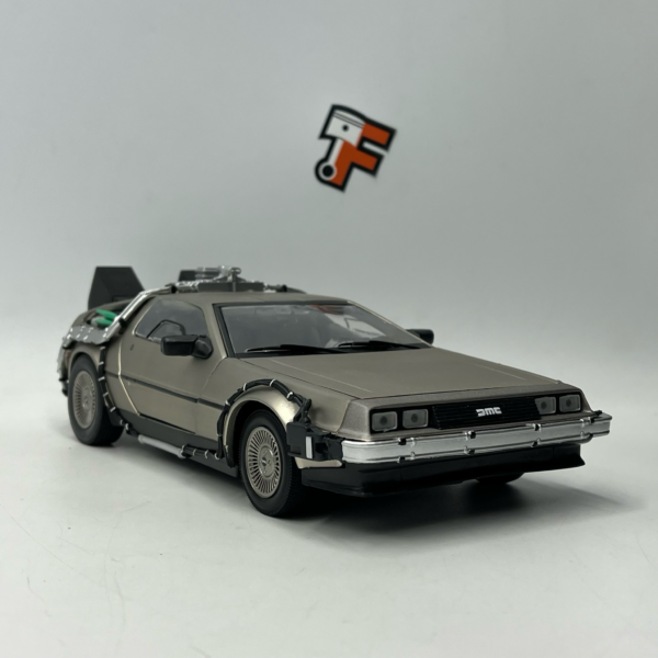 Miniature DeLorean DMC-12 Back to the Future 1 modèle de collection