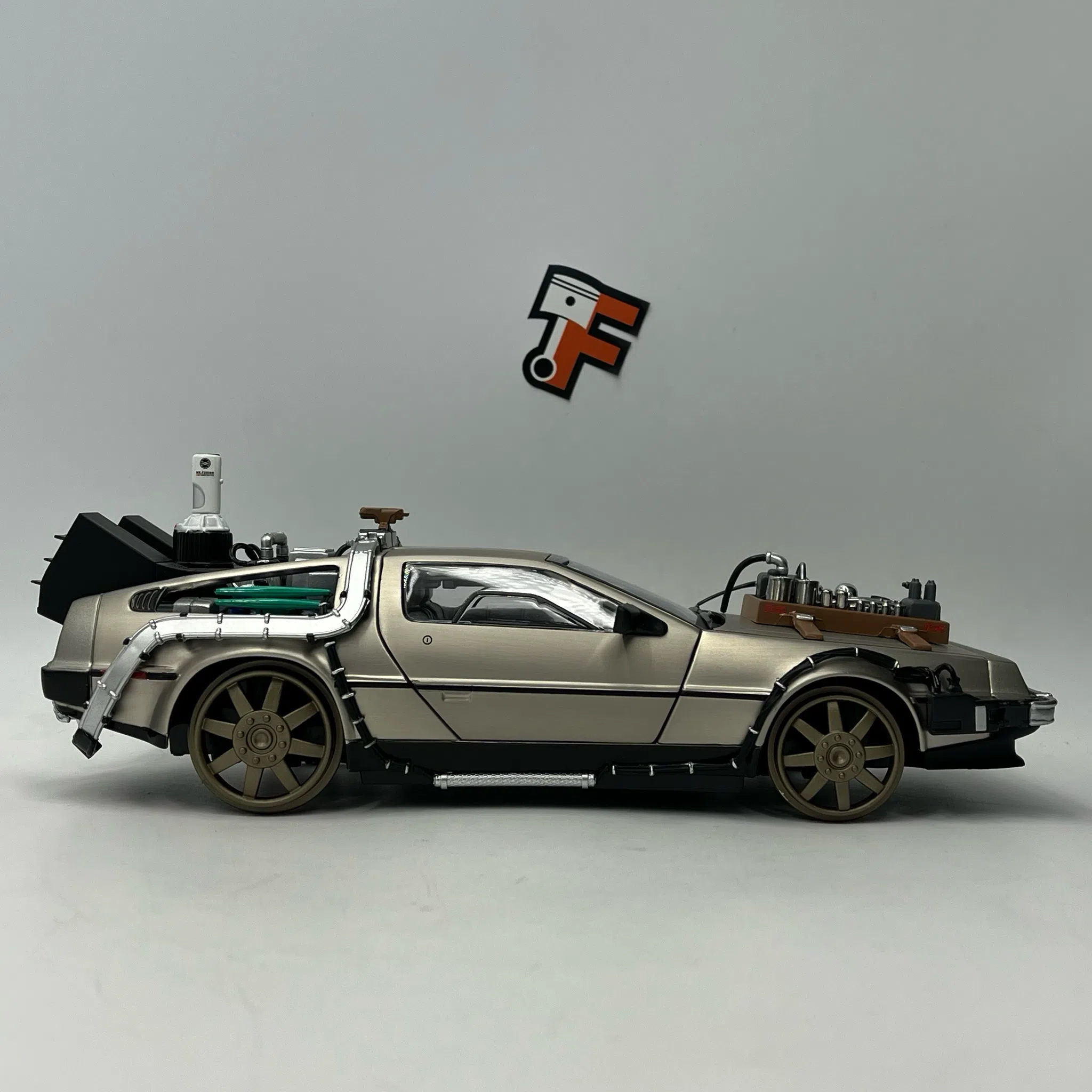 Miniature DMC Delorean Back To The Future 3 vendue en Suisse