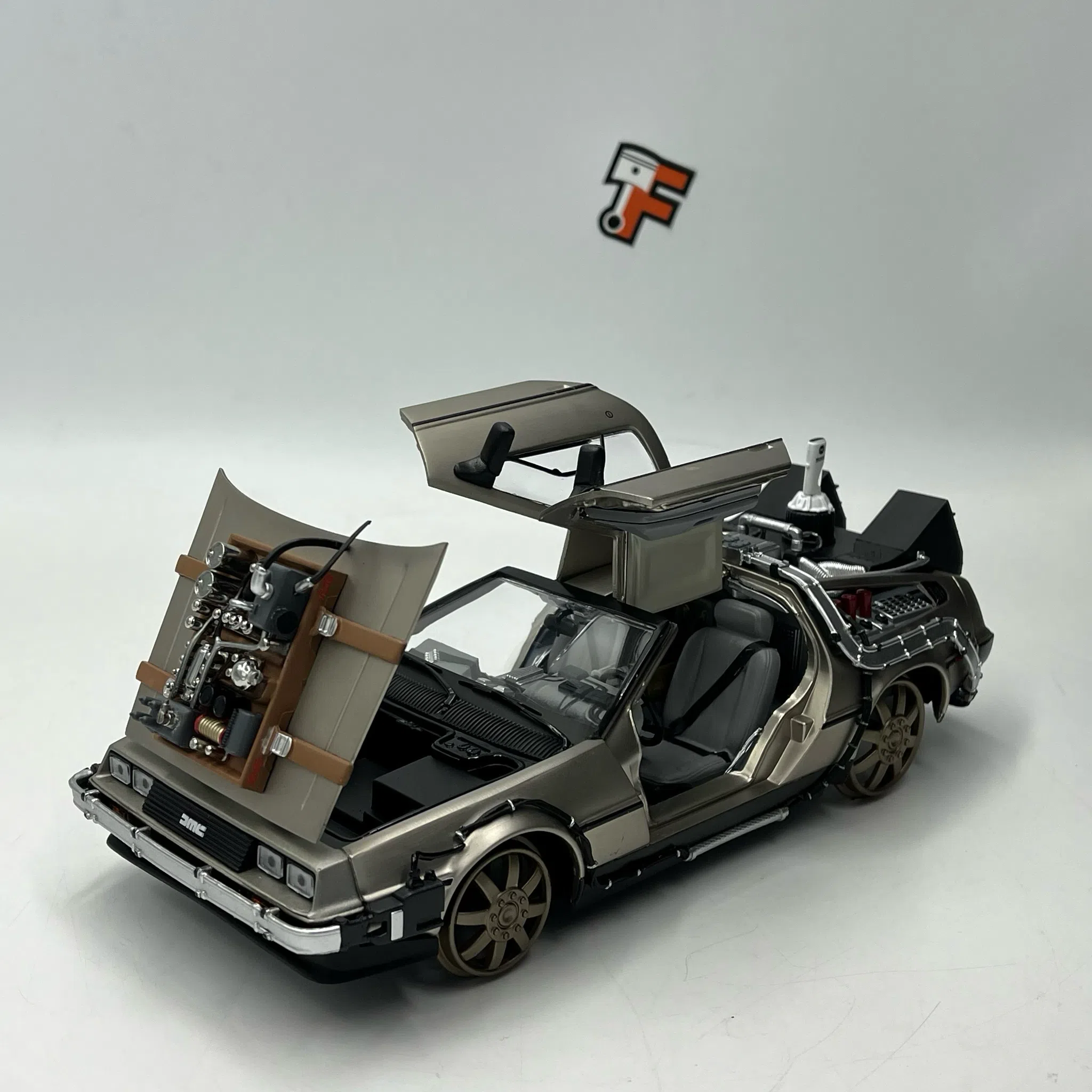 Miniature DMC Delorean Back To The Future 3 vendue en Suisse