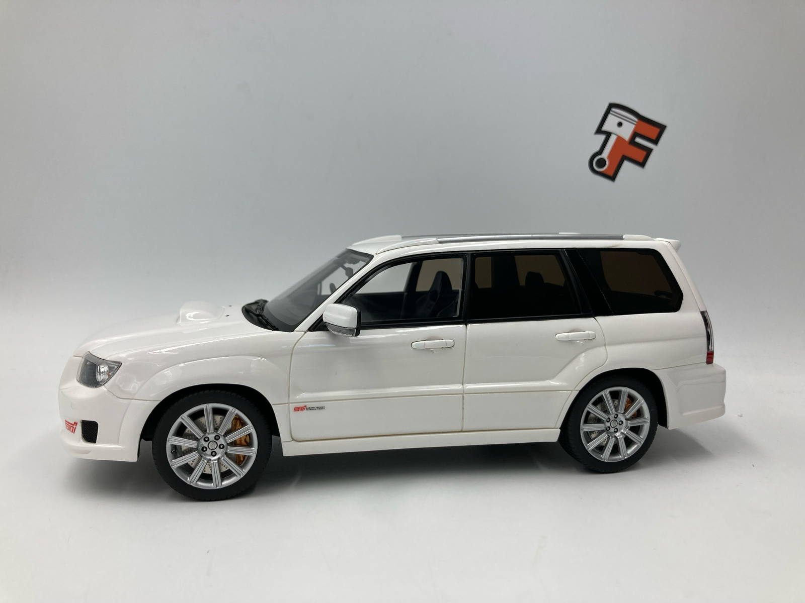 Subaru Forester STI Aspen White 2007 – Image 4