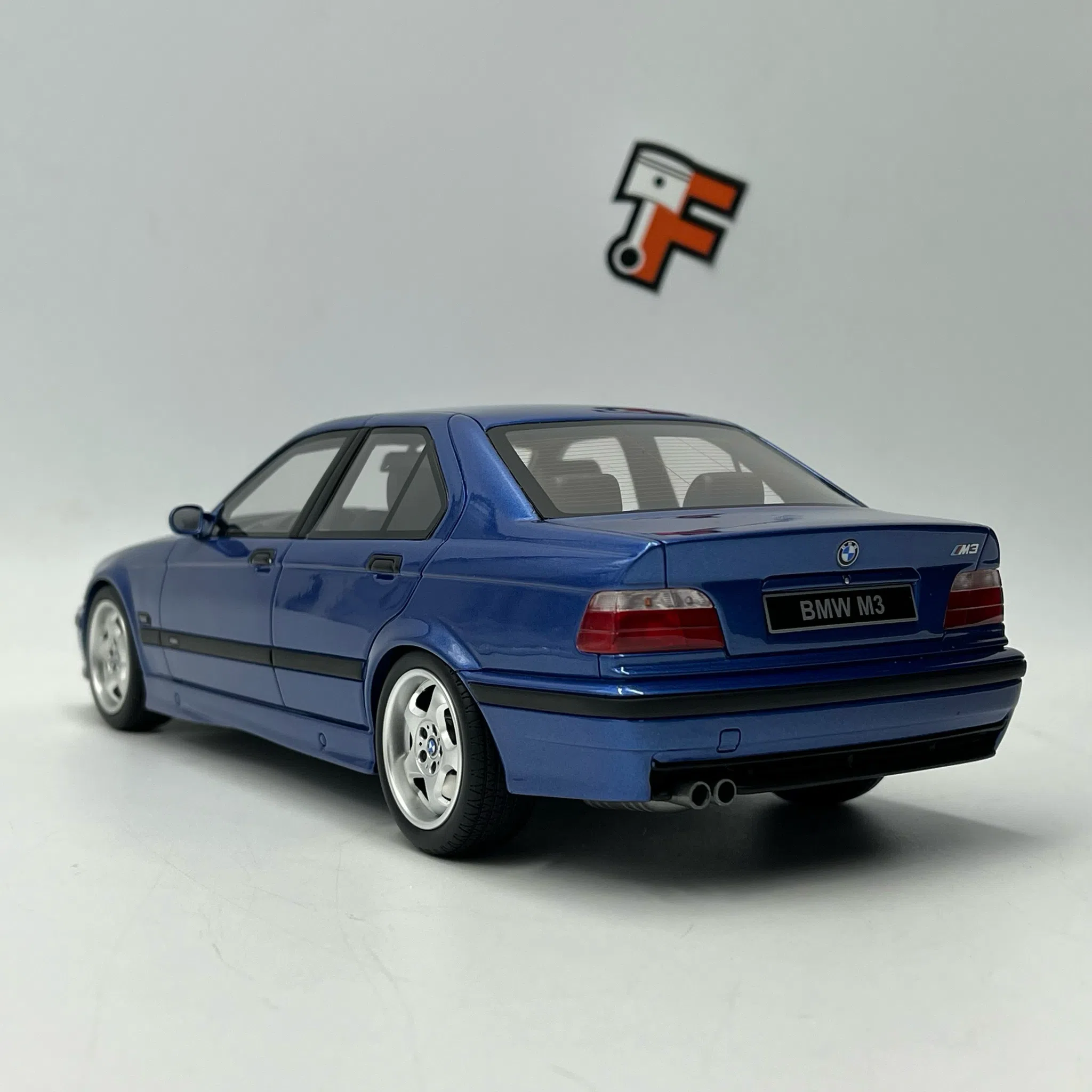 Bmw E36 M3 Sedan Estoril Blue 1995 – Image 5