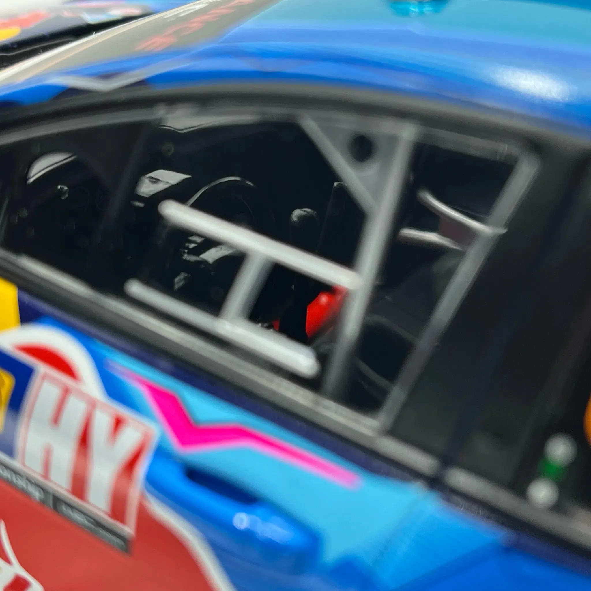 Miniature Ford Puma #8 O. Tänak - M. Järveoja Central European Rally 2023 1/18 vendue en Suisse