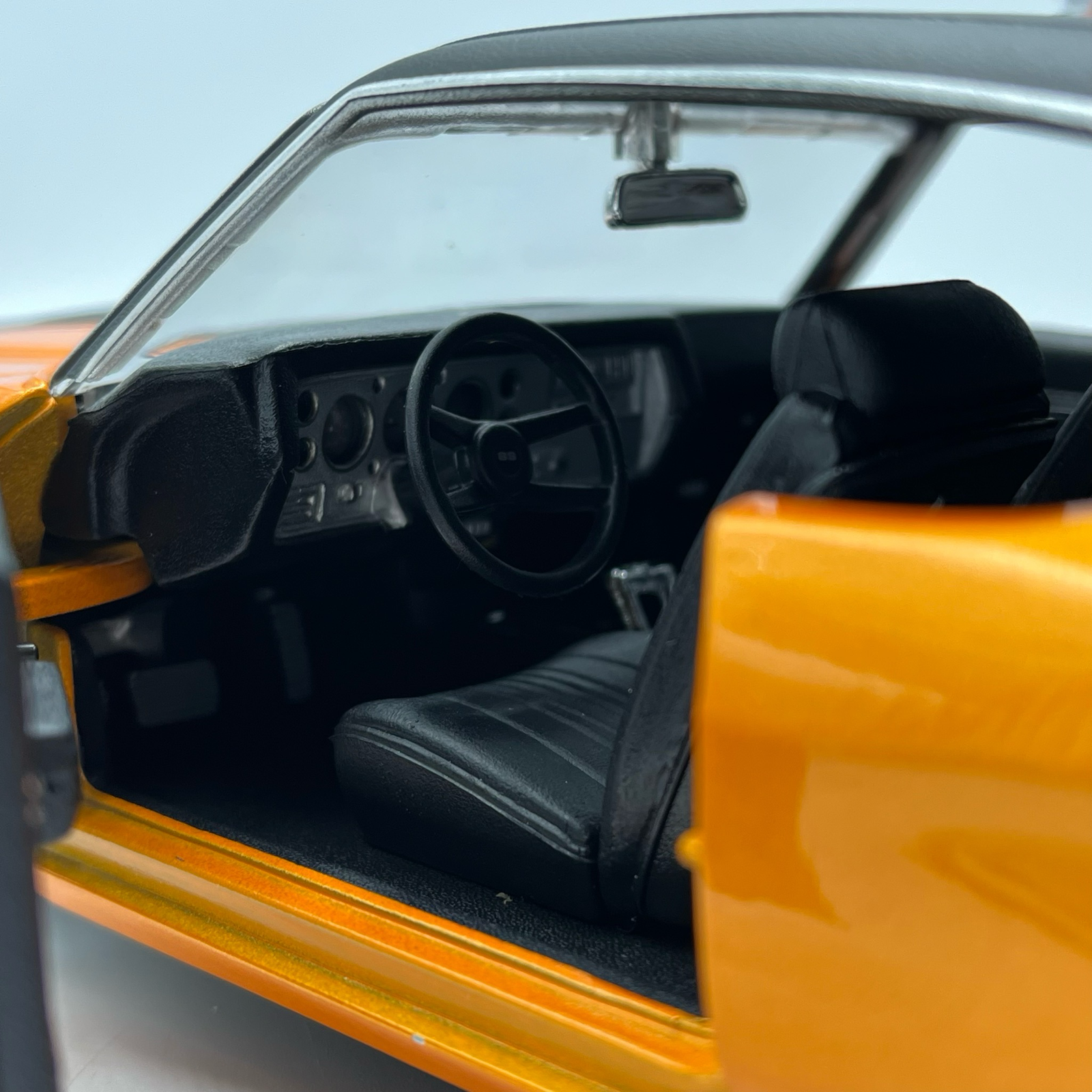 Chevrolet Chevelle SS 454 Sport Orange 1971 – Image 5