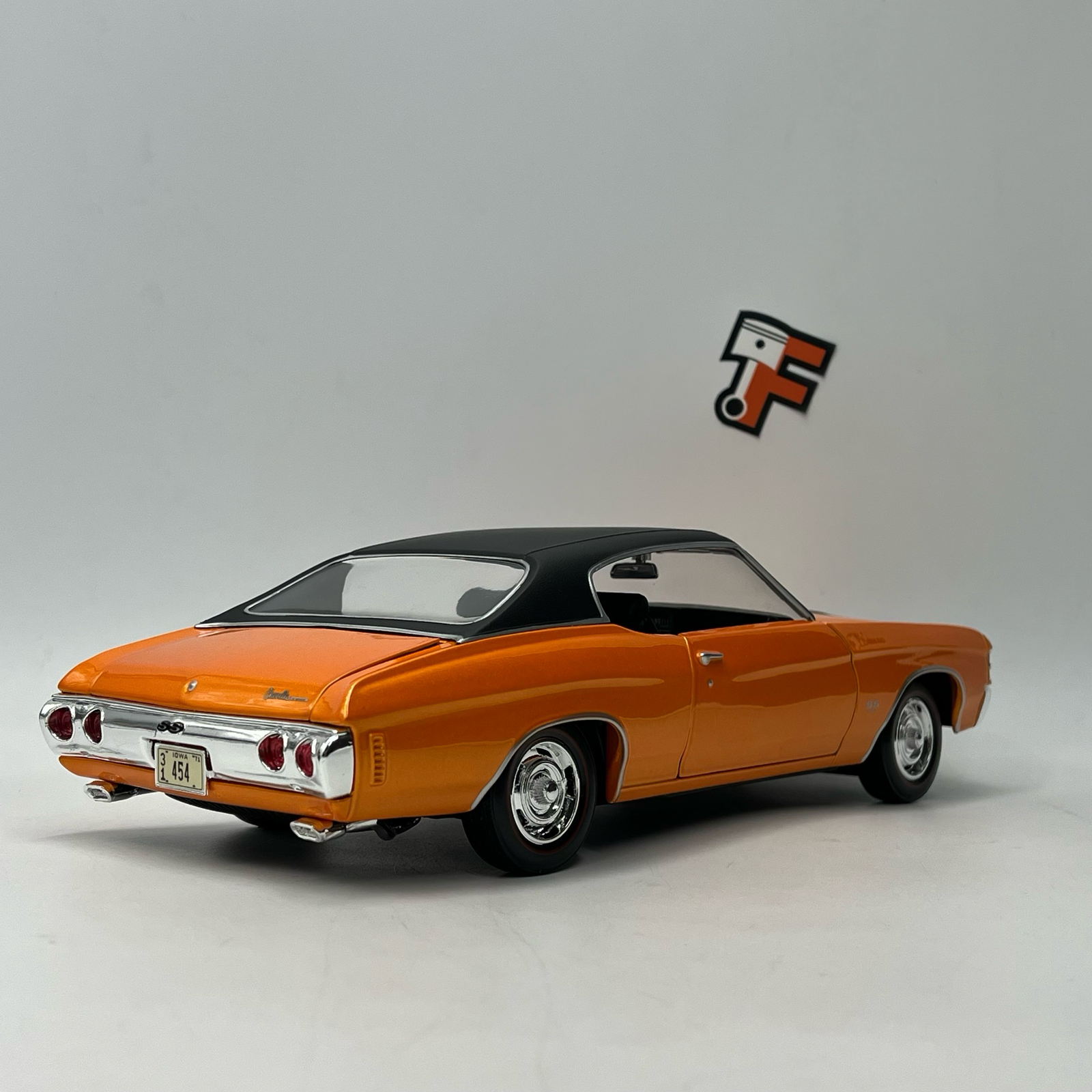 Chevrolet Chevelle SS 454 Sport Orange 1971 – Image 3