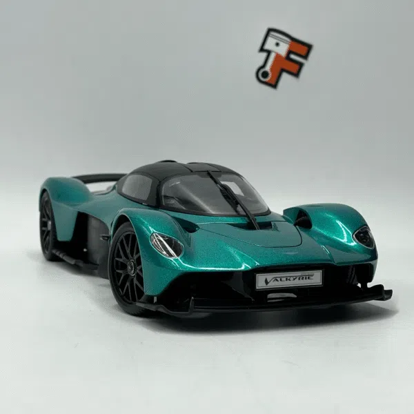 Miniature Aston Martin Valkyrie 2022 1/18 vendue en Suisse