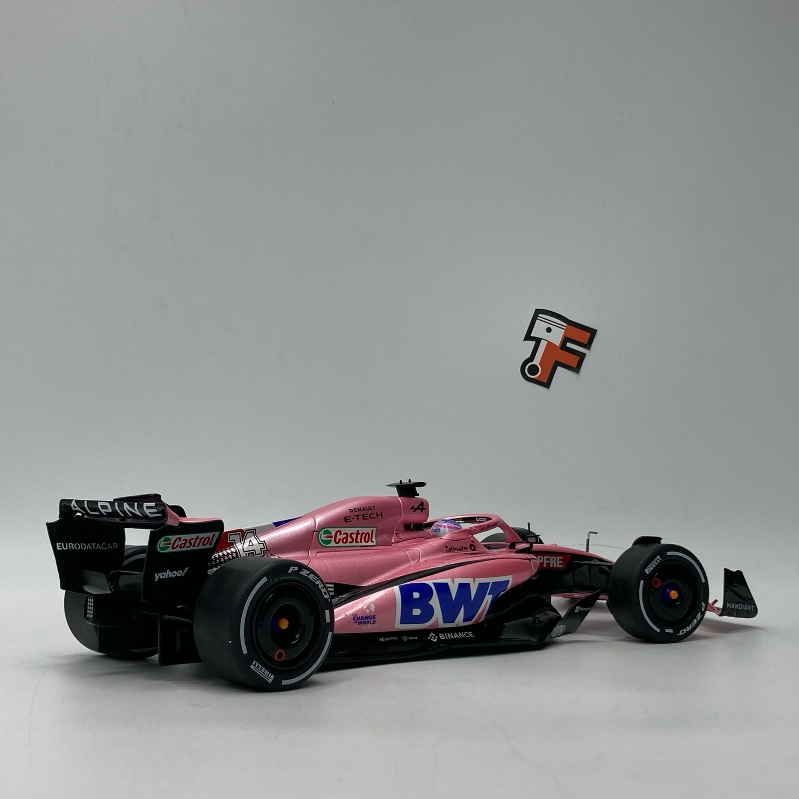 Miniature Alpine A522 BWT Alpine F1 Team F. Alonso #14 GP Bahreïn 2022 vendue en Suisse