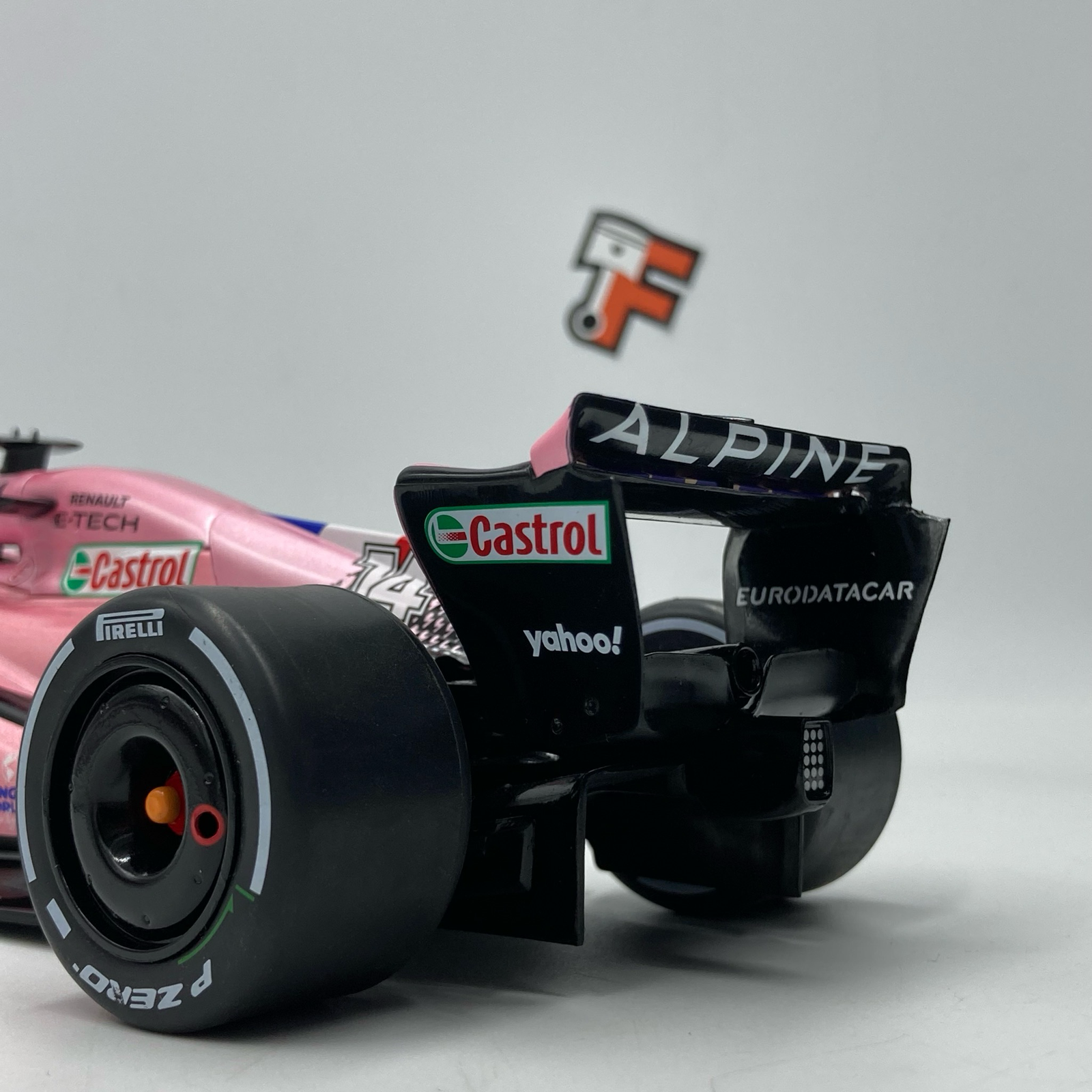 Miniature Alpine A522 BWT Alpine F1 Team F. Alonso #14 GP Bahreïn 2022 vendue en Suisse