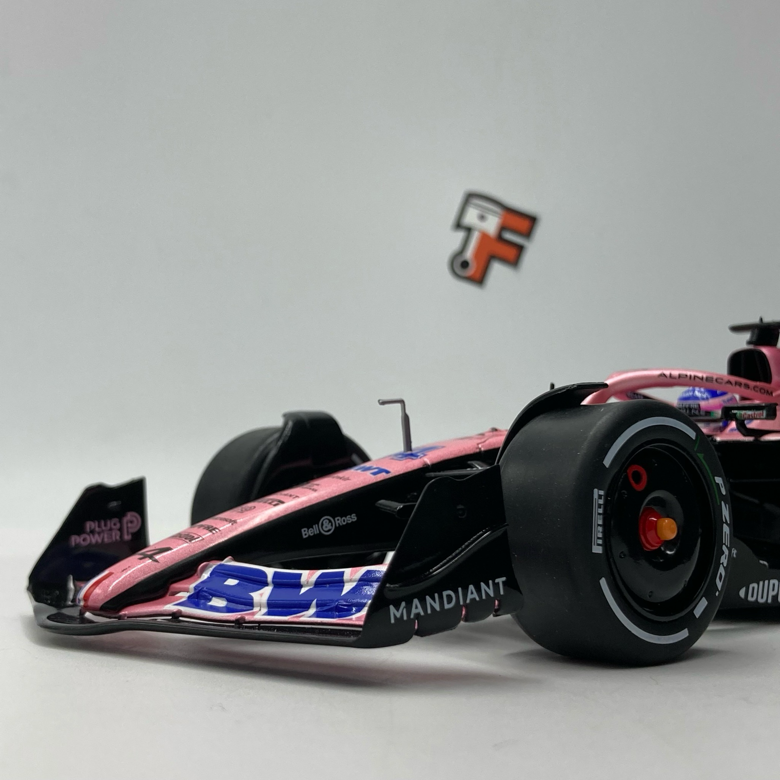 Miniature Alpine A522 BWT Alpine F1 Team F. Alonso #14 GP Bahreïn 2022 vendue en Suisse