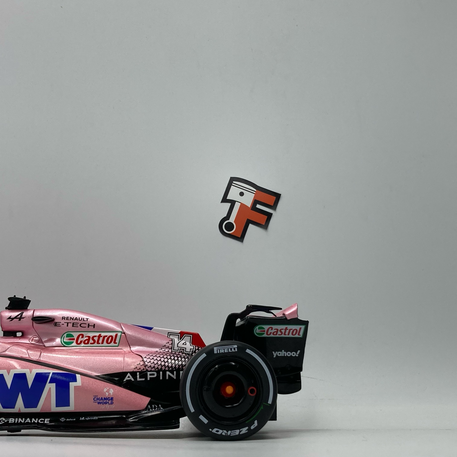 Miniature Alpine A522 BWT Alpine F1 Team F. Alonso #14 GP Bahreïn 2022 vendue en Suisse