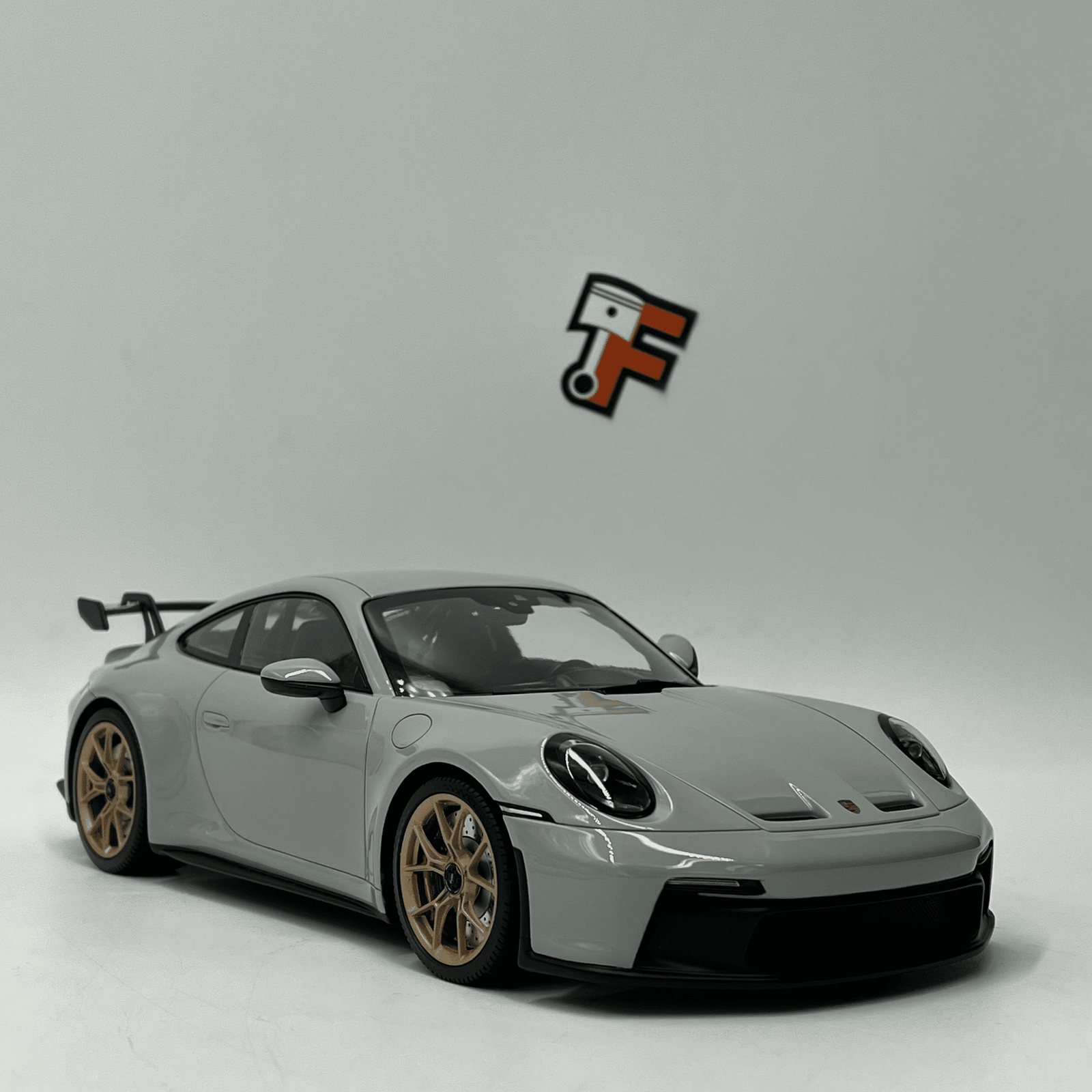 Miniature Porsche 911 GT3 Coupé 2021 Minichamps 1/18 vendue en Suisse