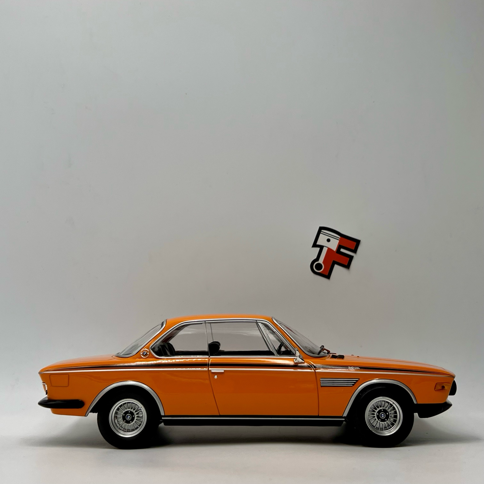 BMW 3.0 CSL Orange 1971 – Image 2