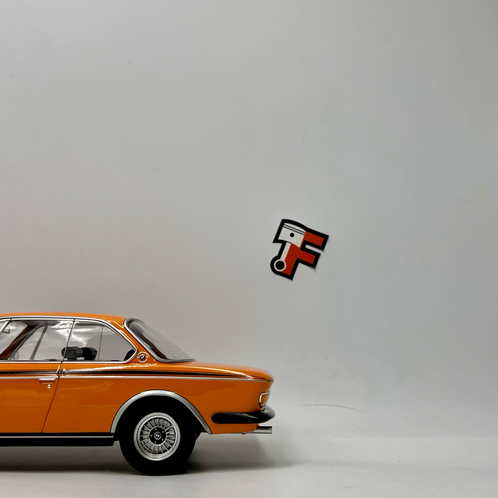 BMW 3.0 CSL Orange 1971 – Image 5