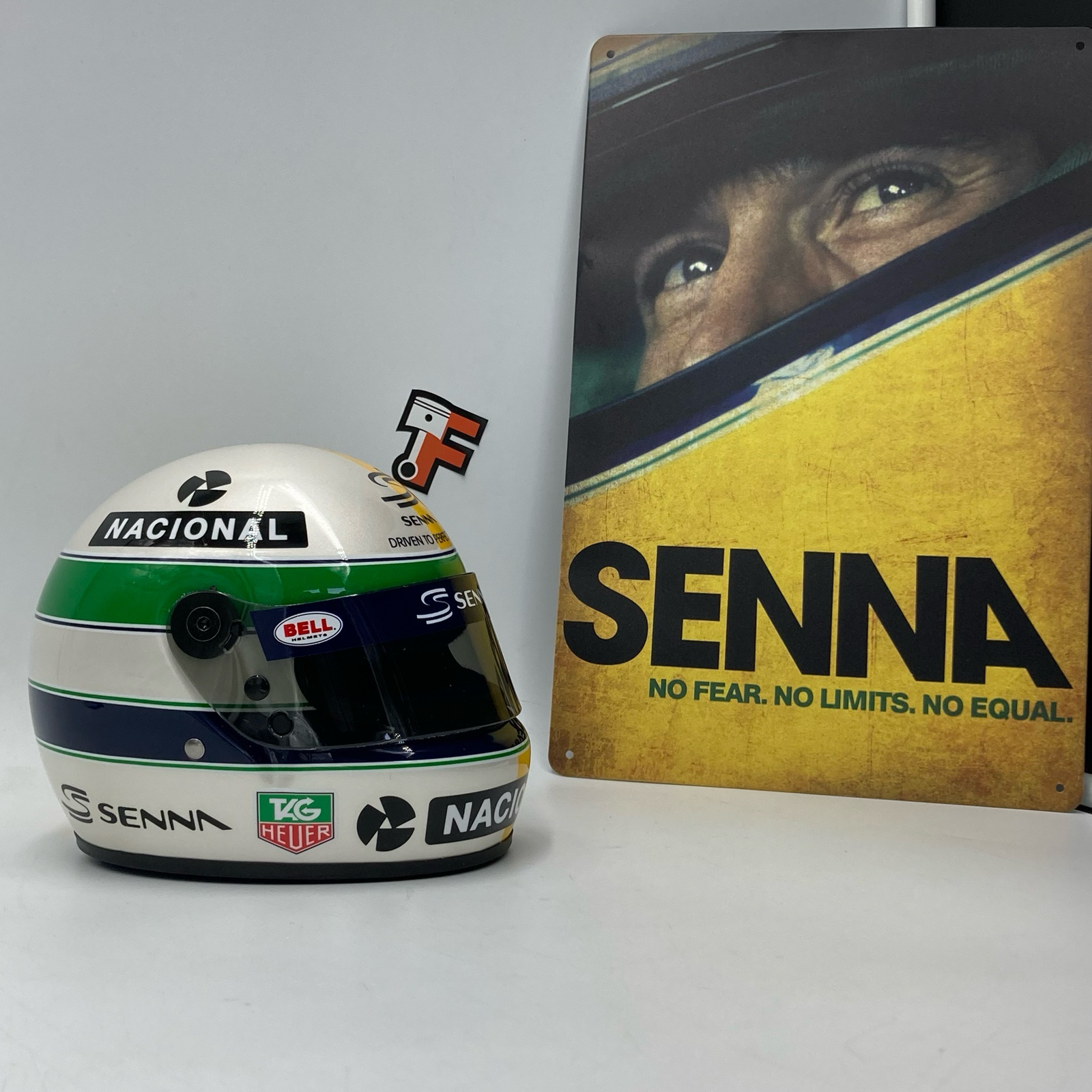 Miniature Casque Bell Ayrton Senna 30th Anniversary vendue en Suisse