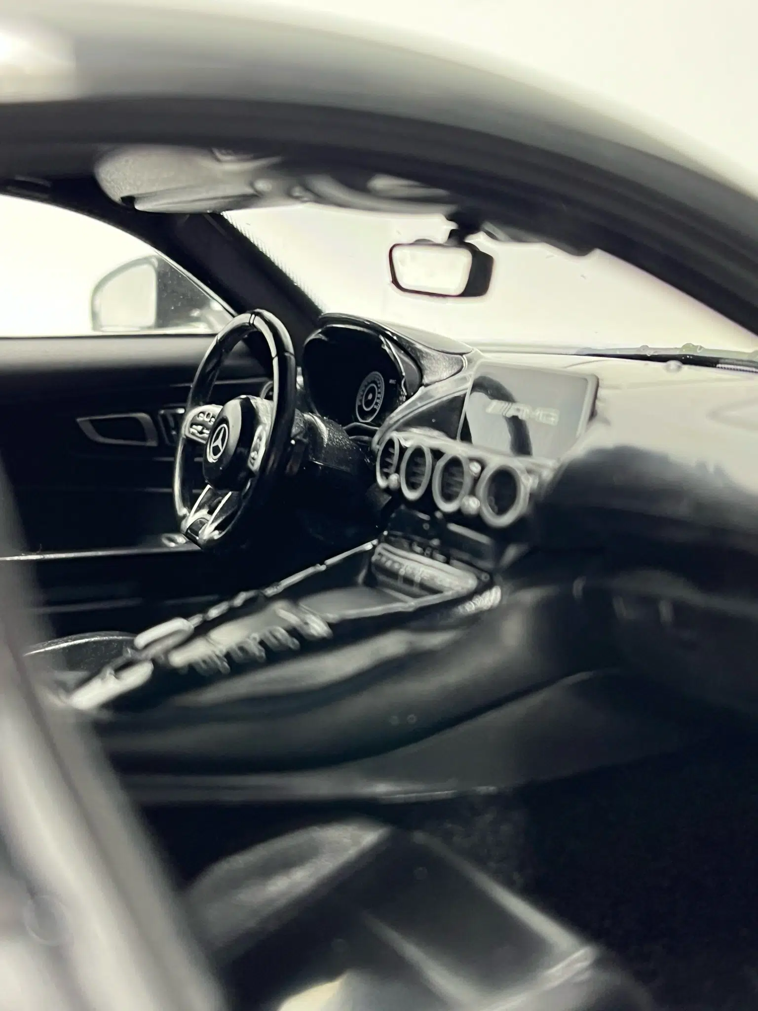 Mercedes-AMG GT R 2019 Gris – Image 11