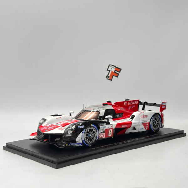 Miniature Toyota GR010 Hybrid #8 24h Le Mans 2023 au 1/18 vendue en Suisse