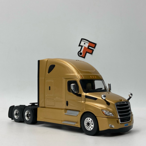 Miniature Camion Freightliner Cascadia 2018 Gold Metallic 1/18 vendue en Suisse par Frakaxessoires