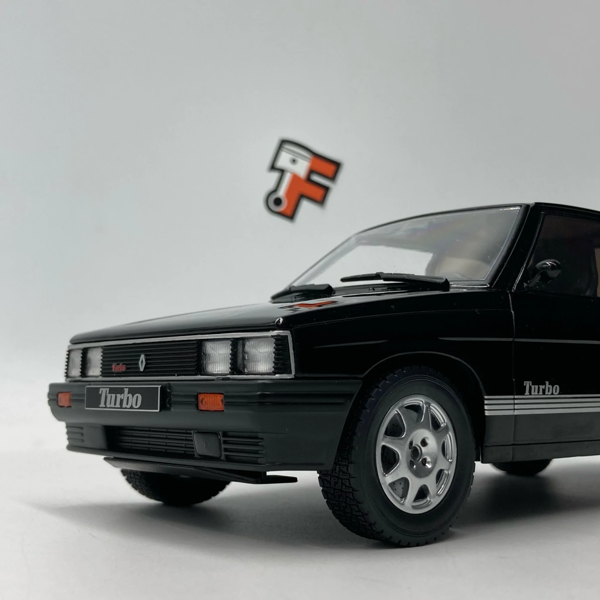 Renault 11 Turbo Noire 1987 – Image 6