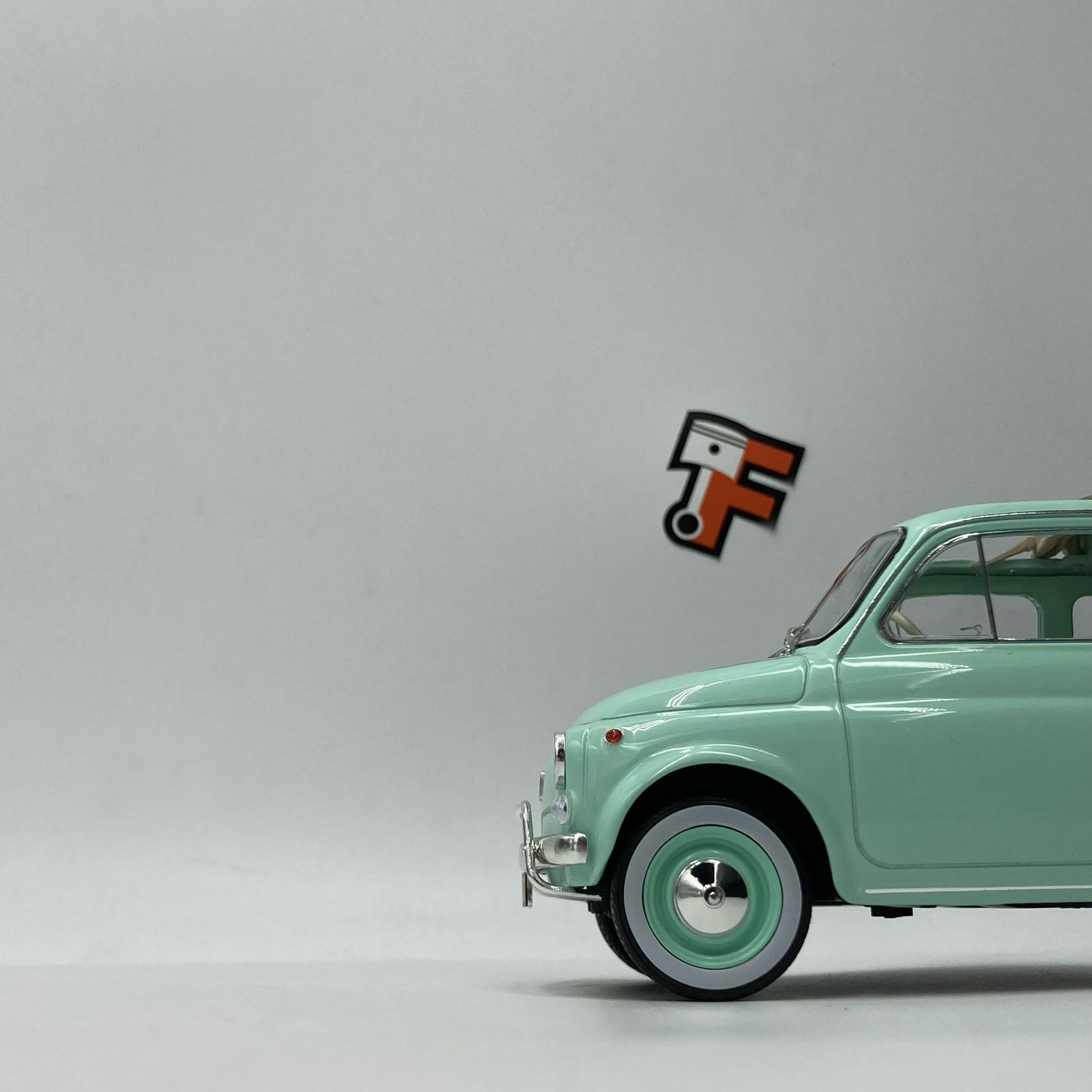 Fiat 500L Pastel Blue 1968 Cadeau De Naissance – Image 7