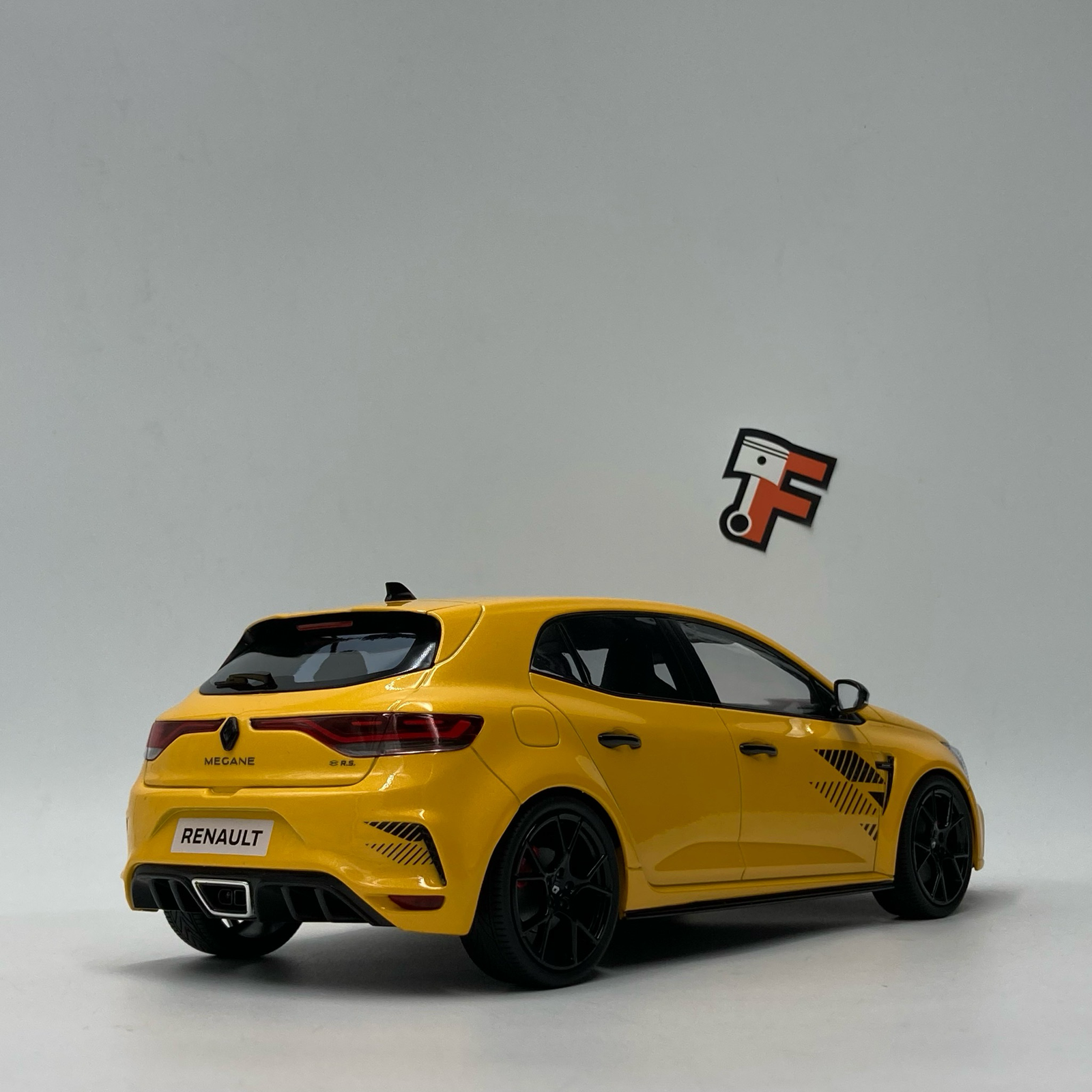 Renault Megane 4 RS Ultime Jaune Sirius 2023 – Image 3