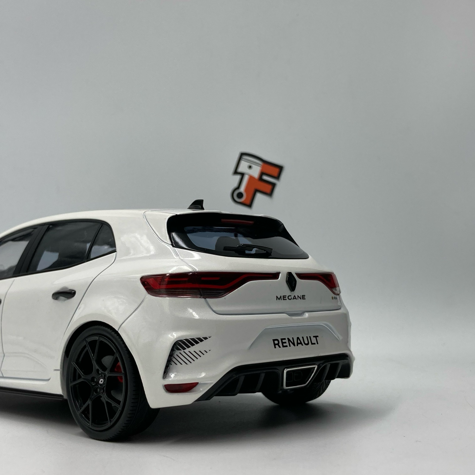 Renault Megane 4 RS Ultime Blanc Nacré 2023 – Image 7