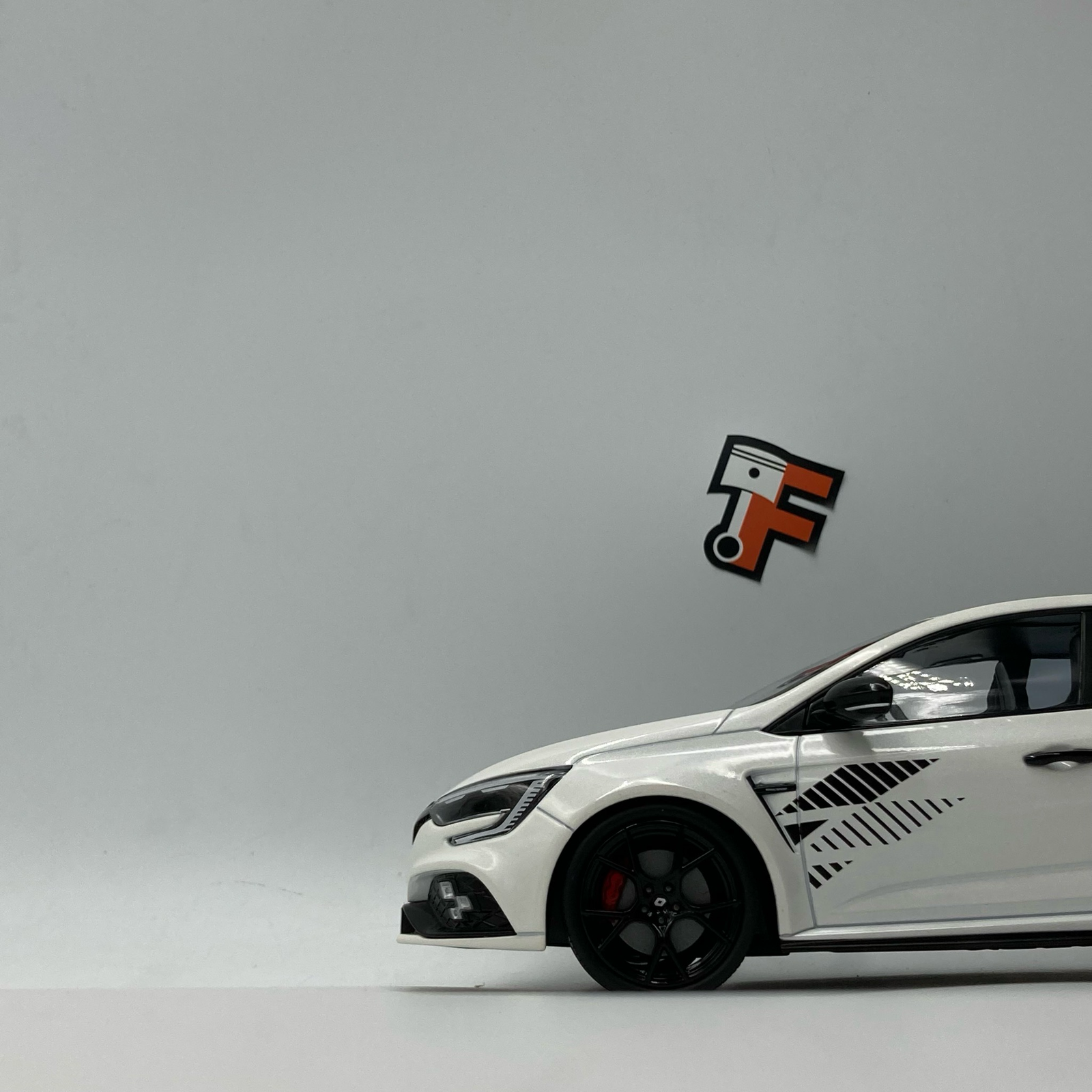 Renault Megane 4 RS Ultime Blanc Nacré 2023 – Image 4