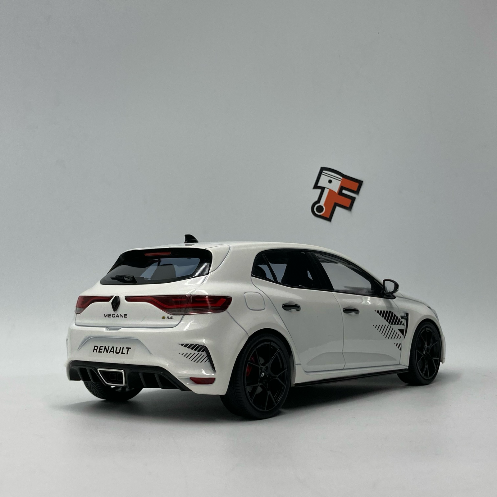 Renault Megane 4 RS Ultime Blanc Nacré 2023 – Image 3