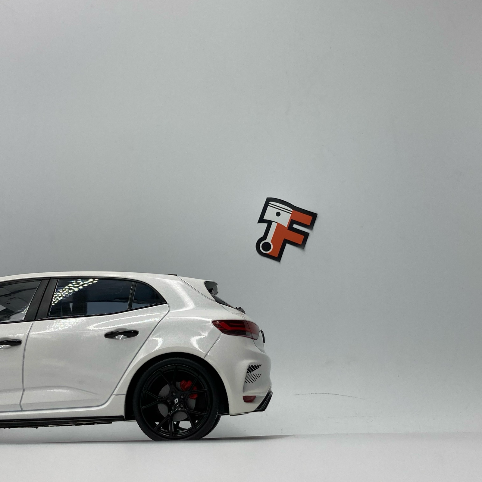 Renault Megane 4 RS Ultime Blanc Nacré 2023 – Image 5