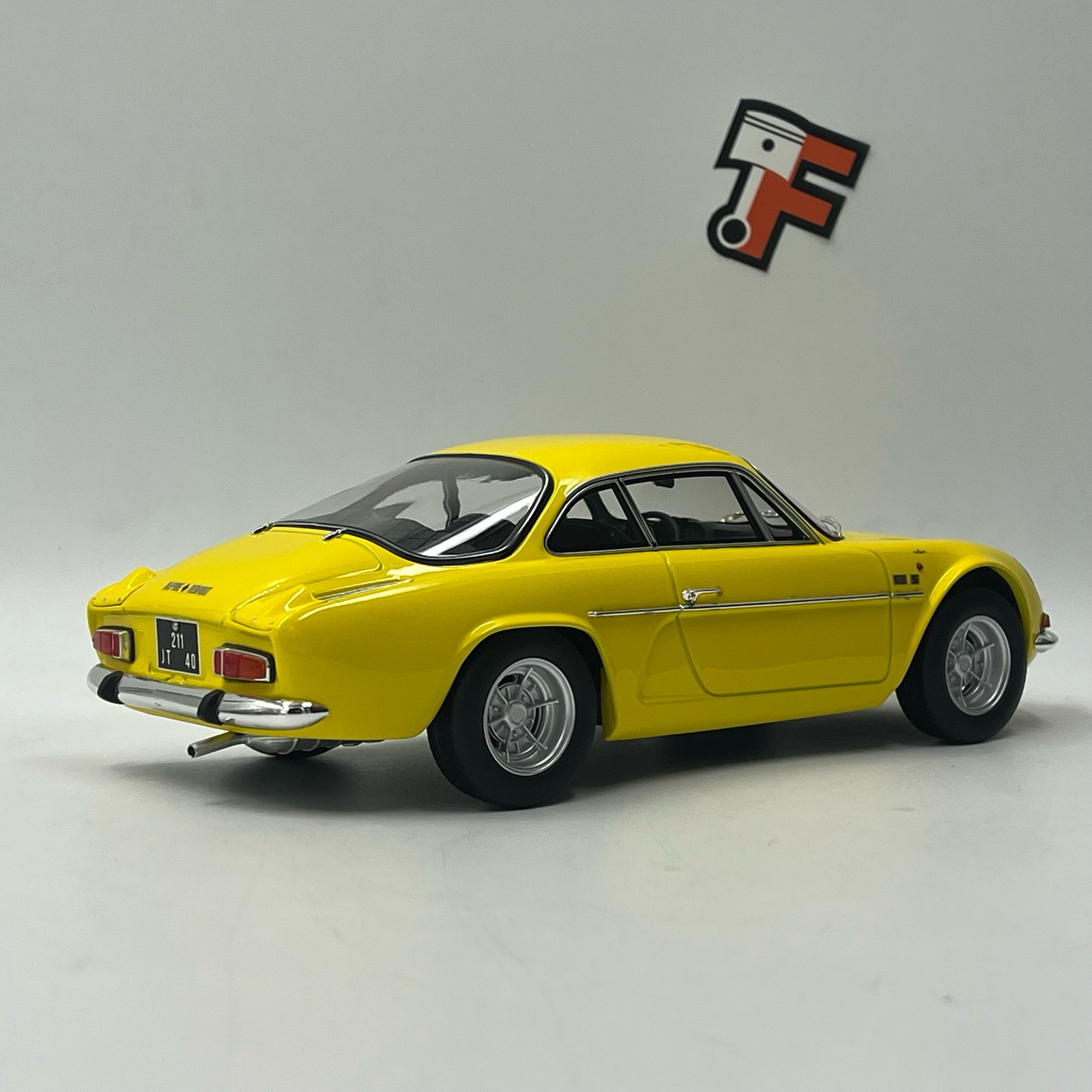 Alpine A110 1600S 1971 Yellow – Image 3