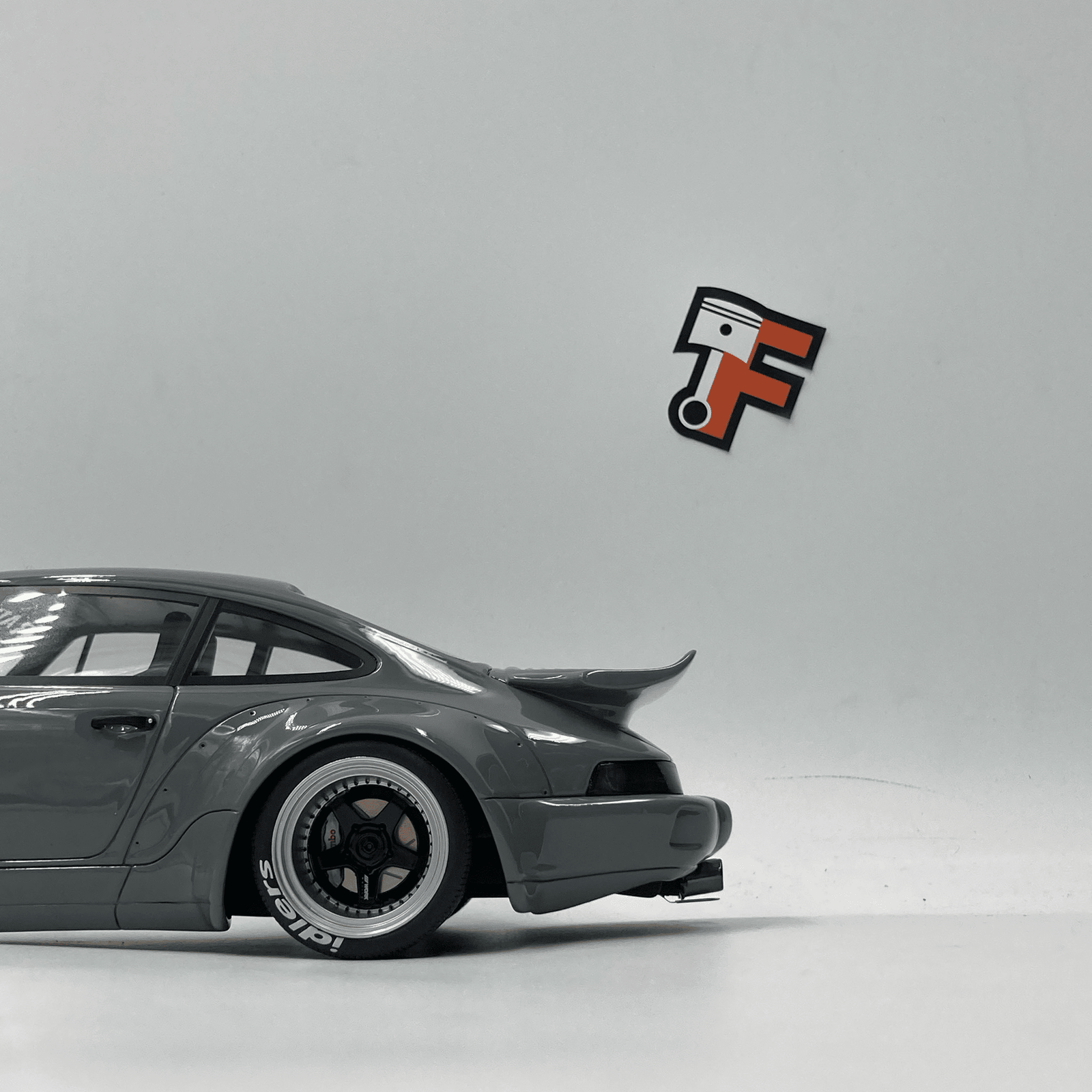 Porsche 911 964 RWB Jonisball Grey 2015 – Image 5