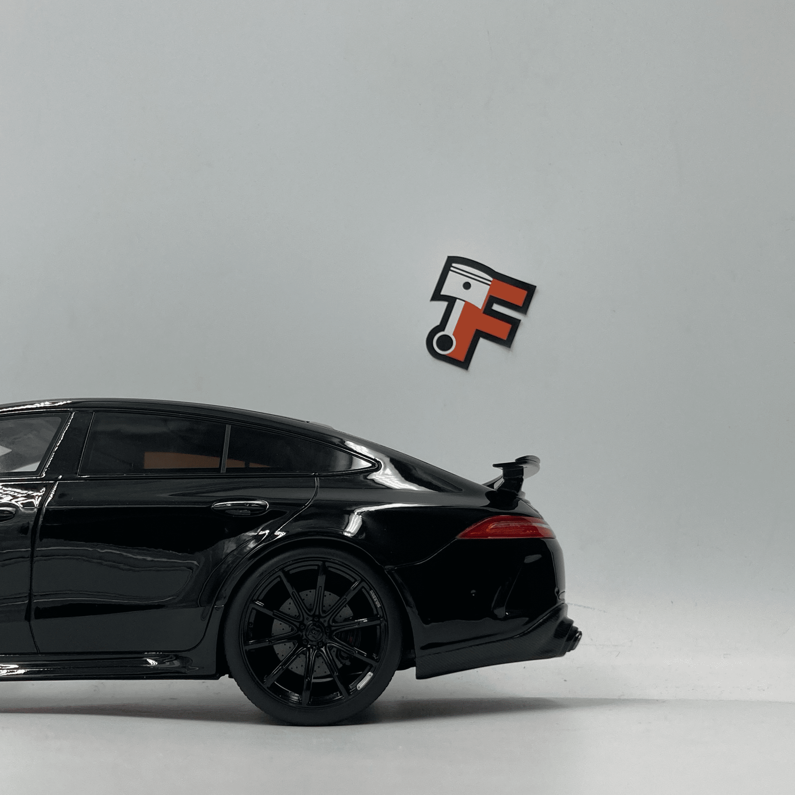 Miniature Mercedes-Benz AMG GTS Coupe Brabus Rocket 930 Schwartz 2023 vendue en Suisse