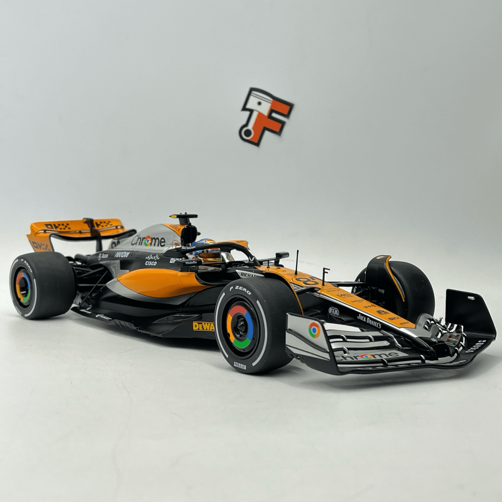 Miniature McLaren MCL60 Great Britain GP Piastri vendue en Suisse