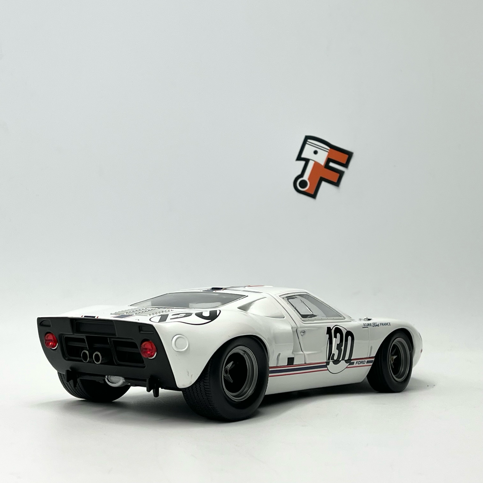 Miniature Ford GT40 MK1 #130 White Targa Florio 1967 vendue en Suisse
