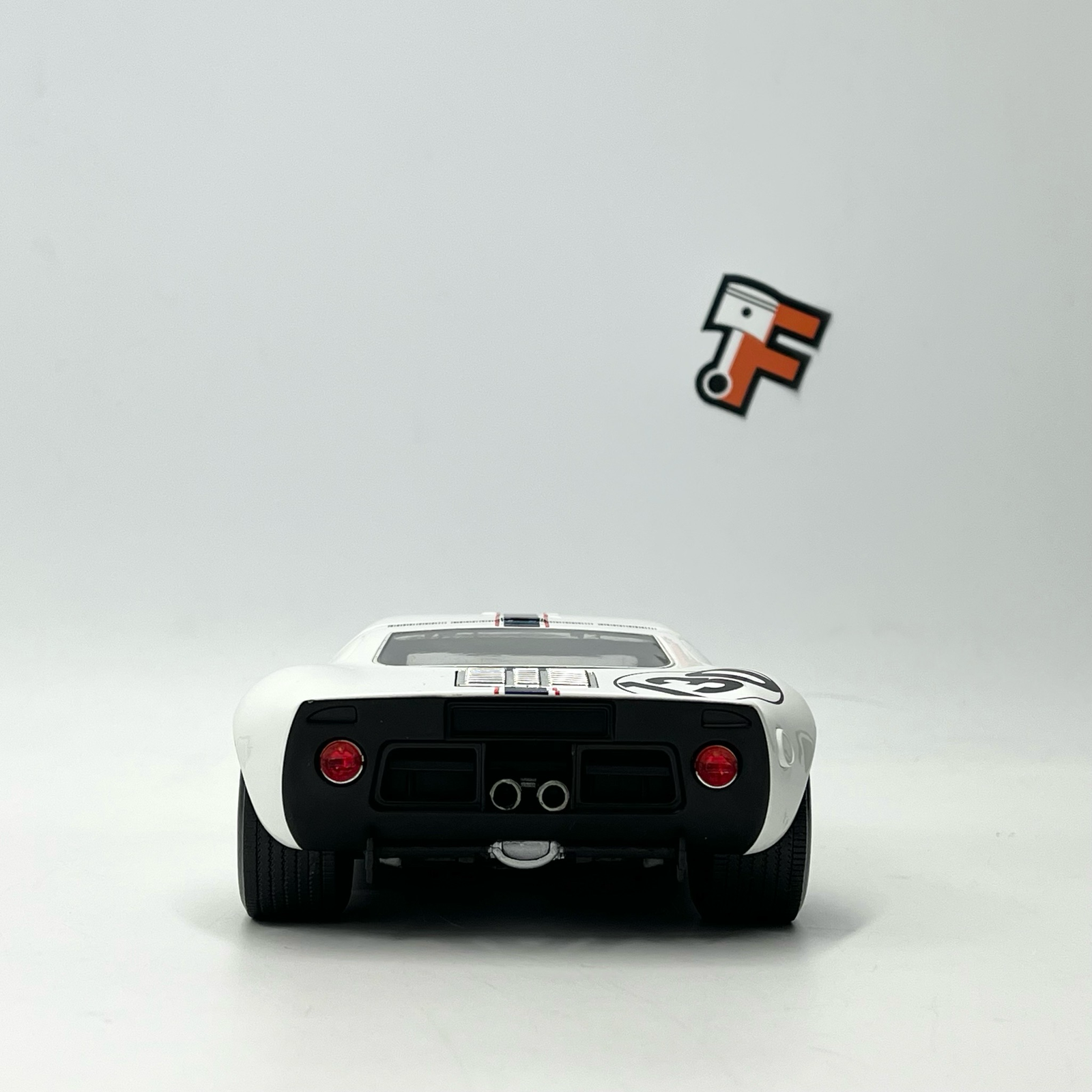 Miniature Ford GT40 MK1 #130 White Targa Florio 1967 vendue en Suisse