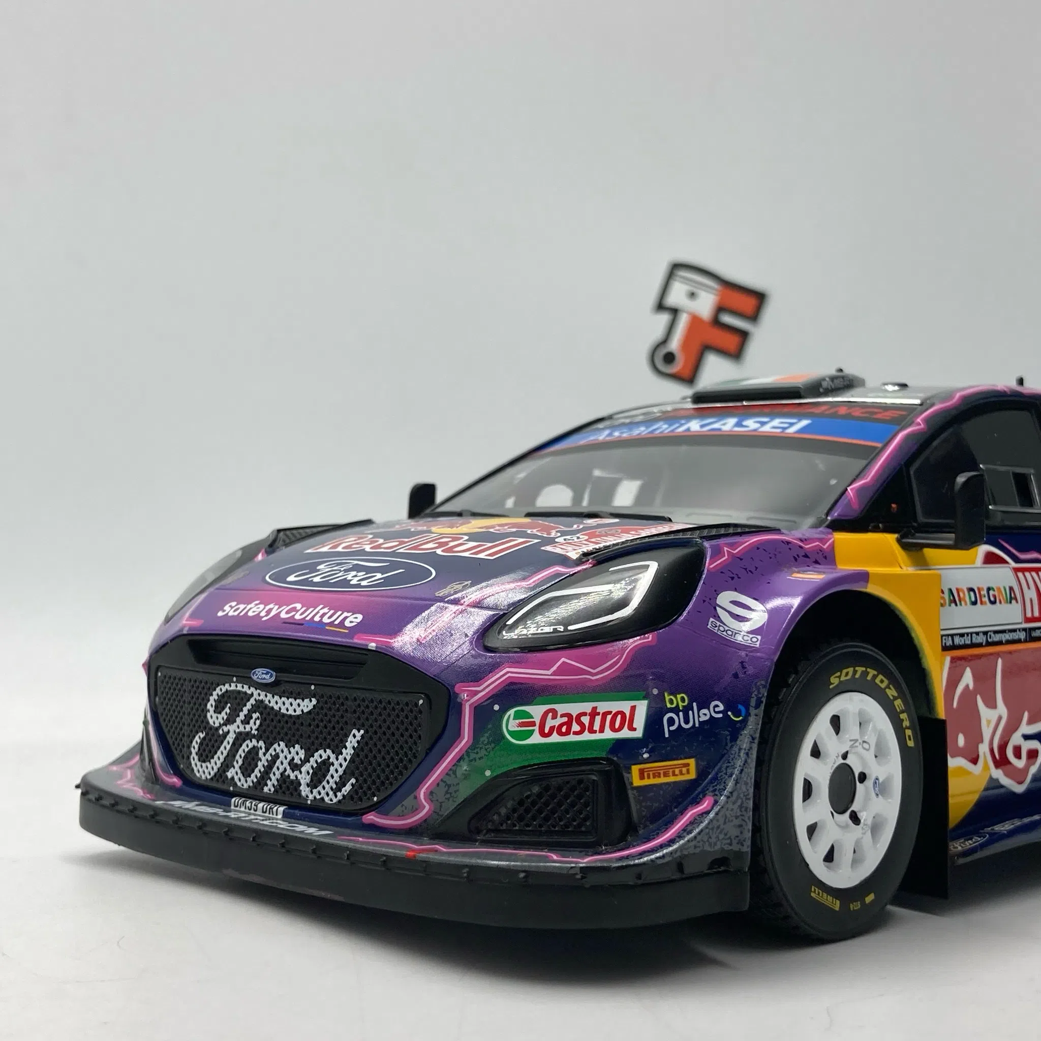 Miniature Ford Puma Rally1 #42 Rally Sardegna 2022 1/18 vendue en Suisse
