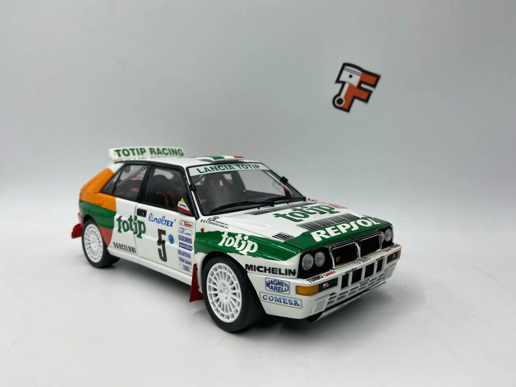 Lancia Delta HF Intégrale Evo Totip Kyosho 1/18