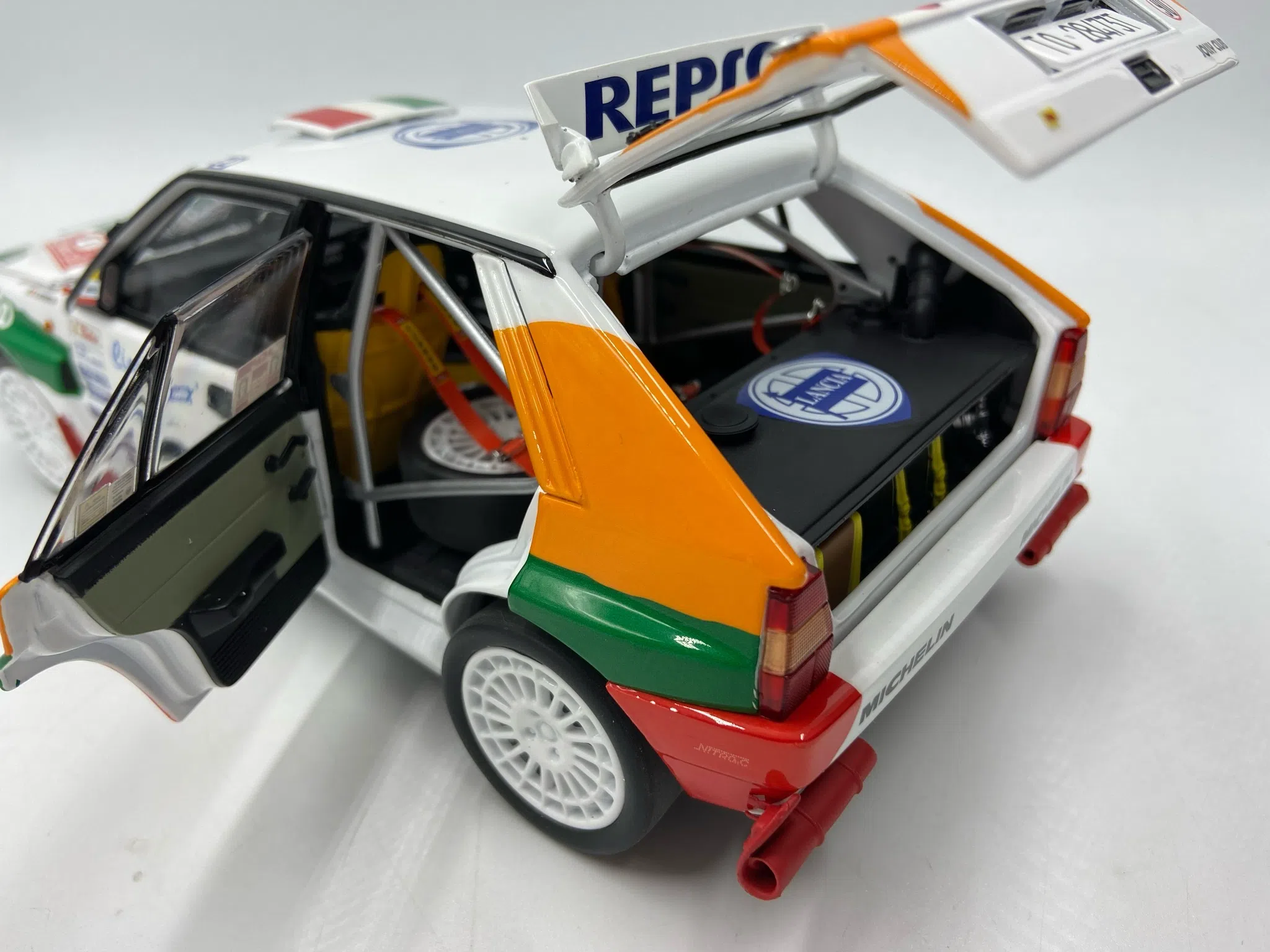 Lancia Delta HF Intégrale Evo Totip – Image 6